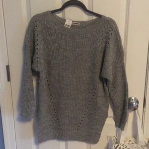 Super Cute and Comfy Grey Sweater!